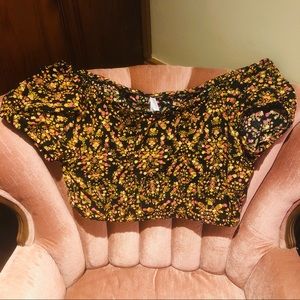 Black floral crop top